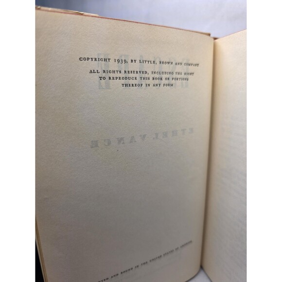 Escape Rare Old Book | Collectable Book Unique Older Home Decor Vintage Classic - Picture 6 of 6